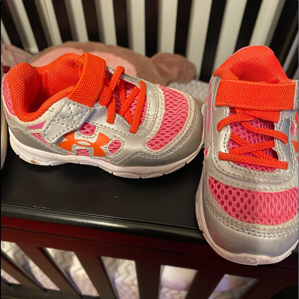 Toddler girls under armour sneakers